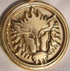 regulus-front-gold