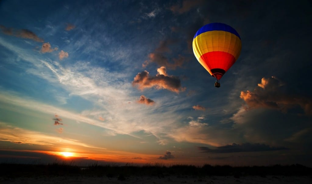 shutterstock_88863508-montgolfiere