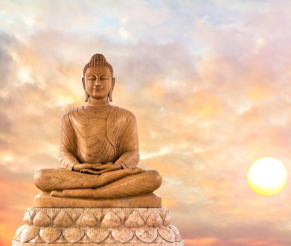bouddha en pleine méditation